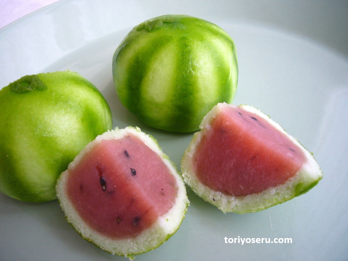 和菓子の小ざくらや一清のすいかどろぼう（スイカそっくりまんじゅう）